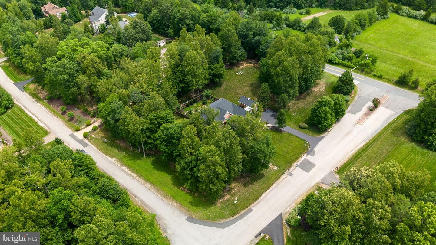 5200 Trunnion Trail photo 91