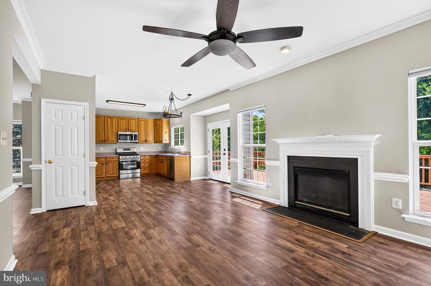 6853 Hollow Glen Court photo 19