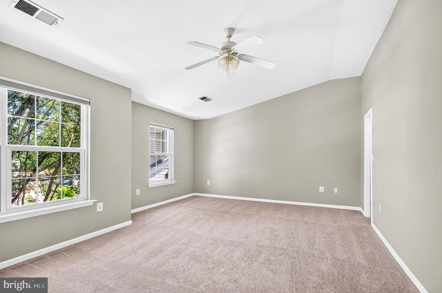 6853 Hollow Glen Court photo 28