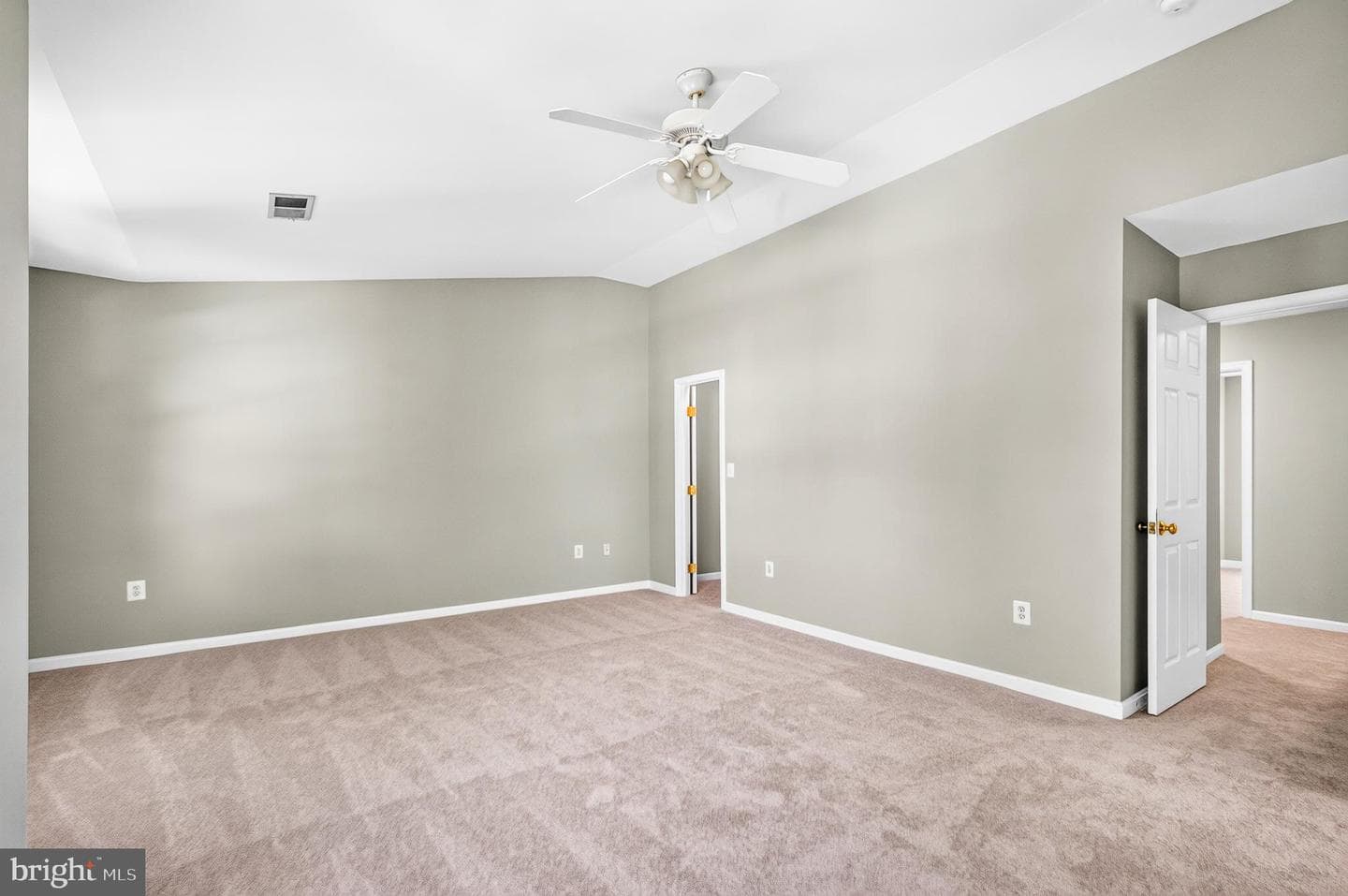 6853 Hollow Glen Court photo 29