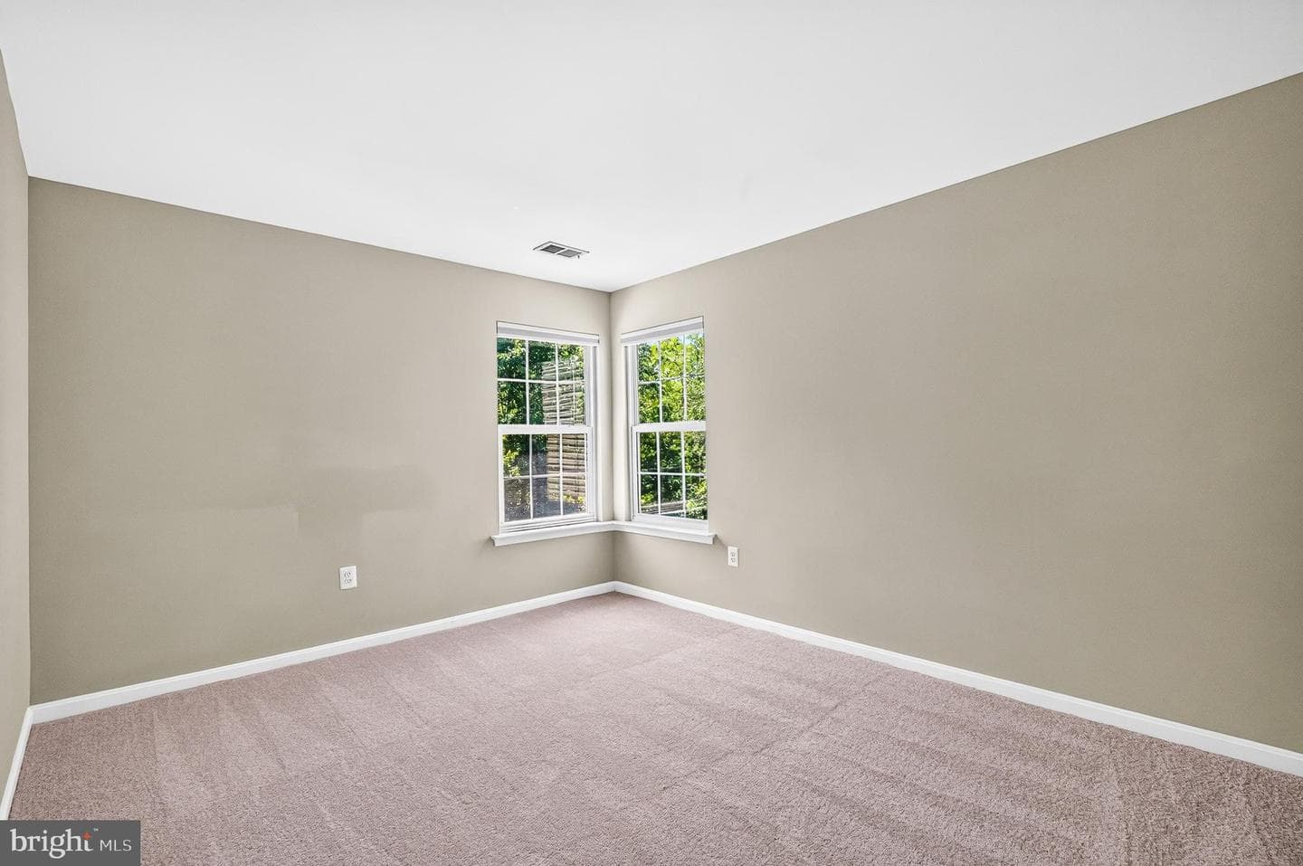 6853 Hollow Glen Court photo 37
