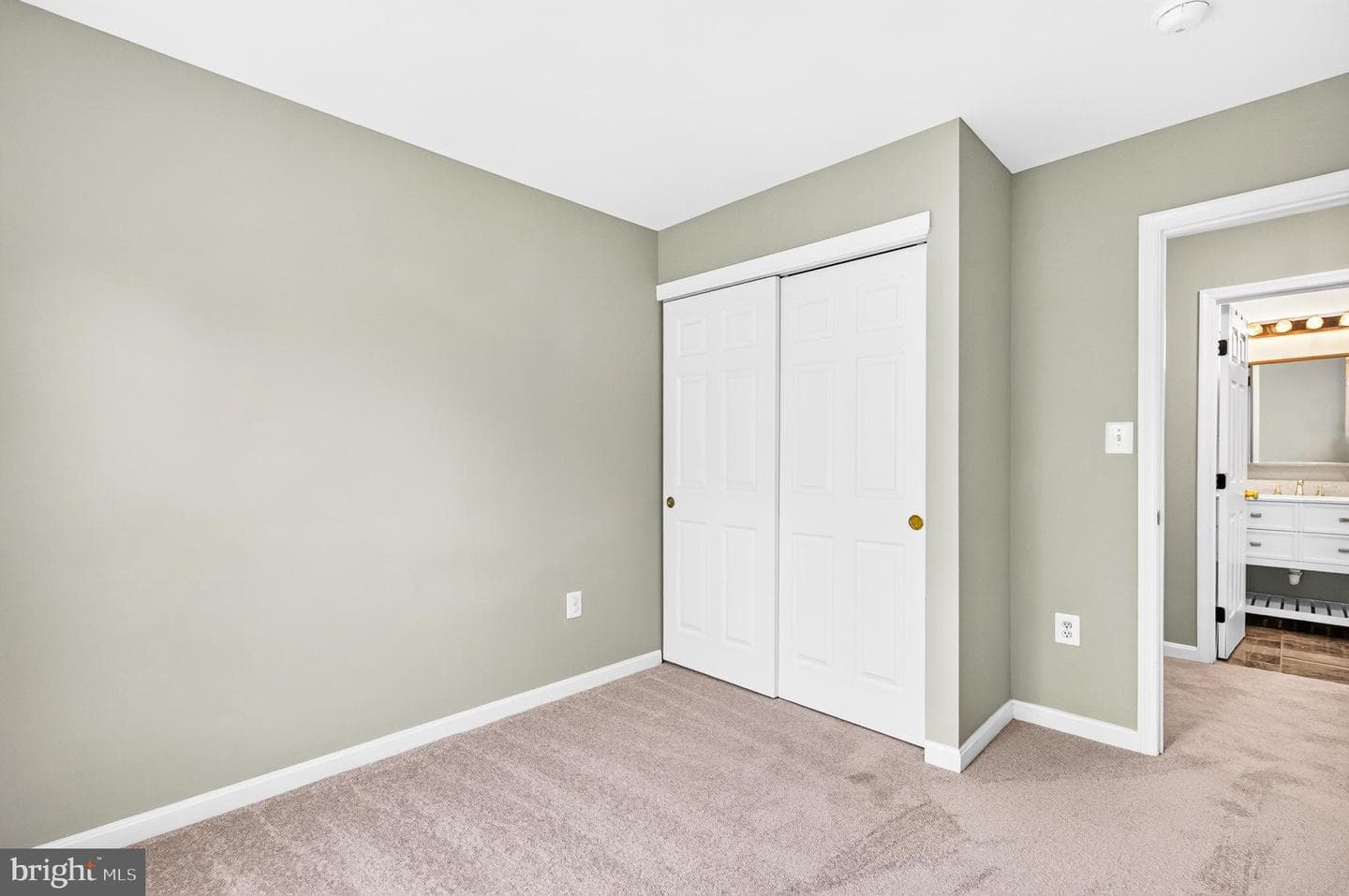6853 Hollow Glen Court photo 41