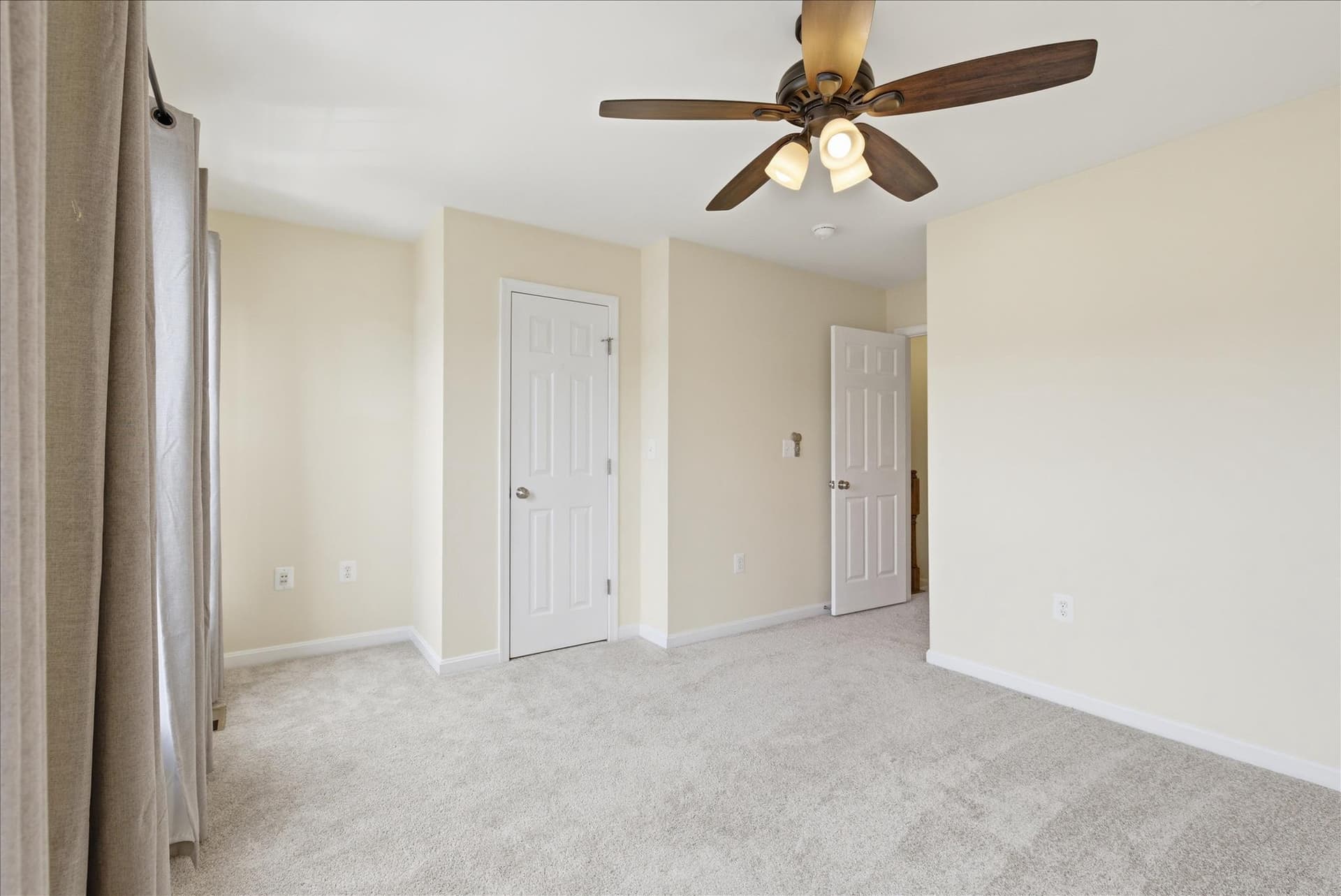15704 John Diskin Circle photo 19