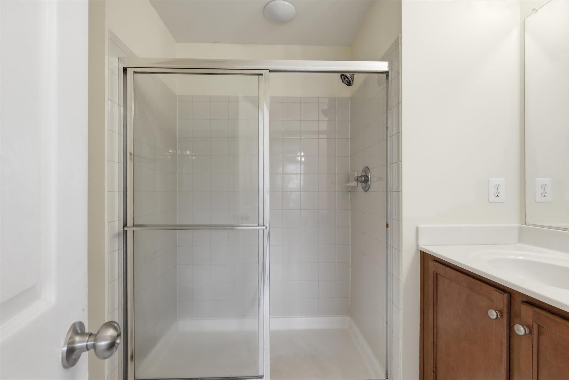 15704 John Diskin Circle photo 27
