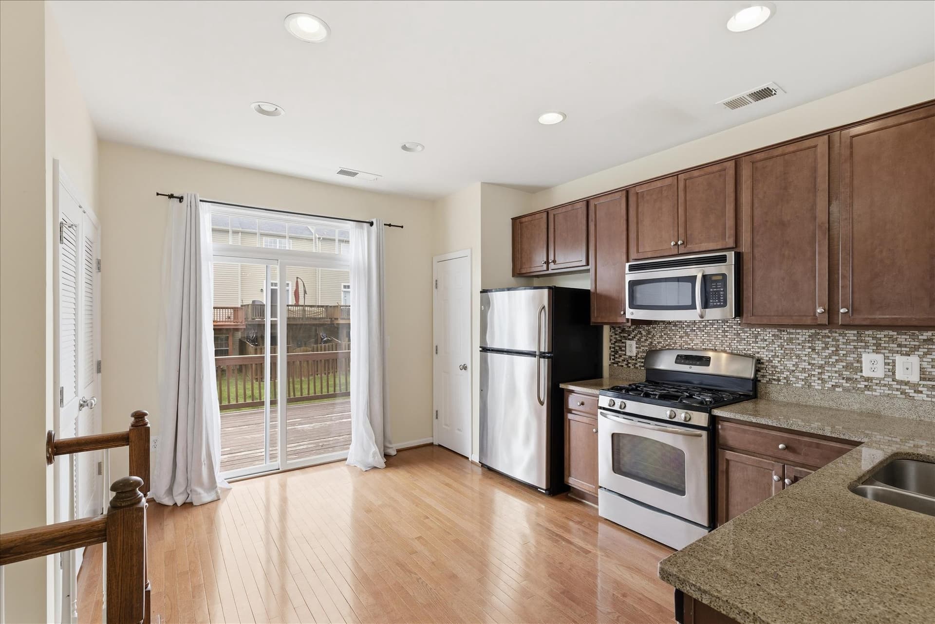 15704 John Diskin Circle photo 6