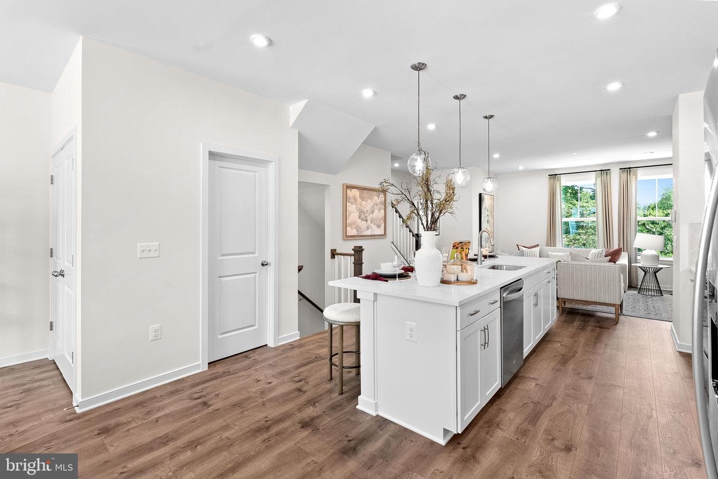 16992 Alicia Avenue photo 10