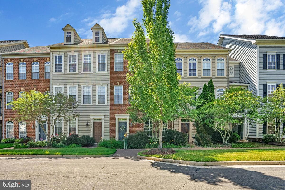 10613 Bristow Station Drive, Bristow