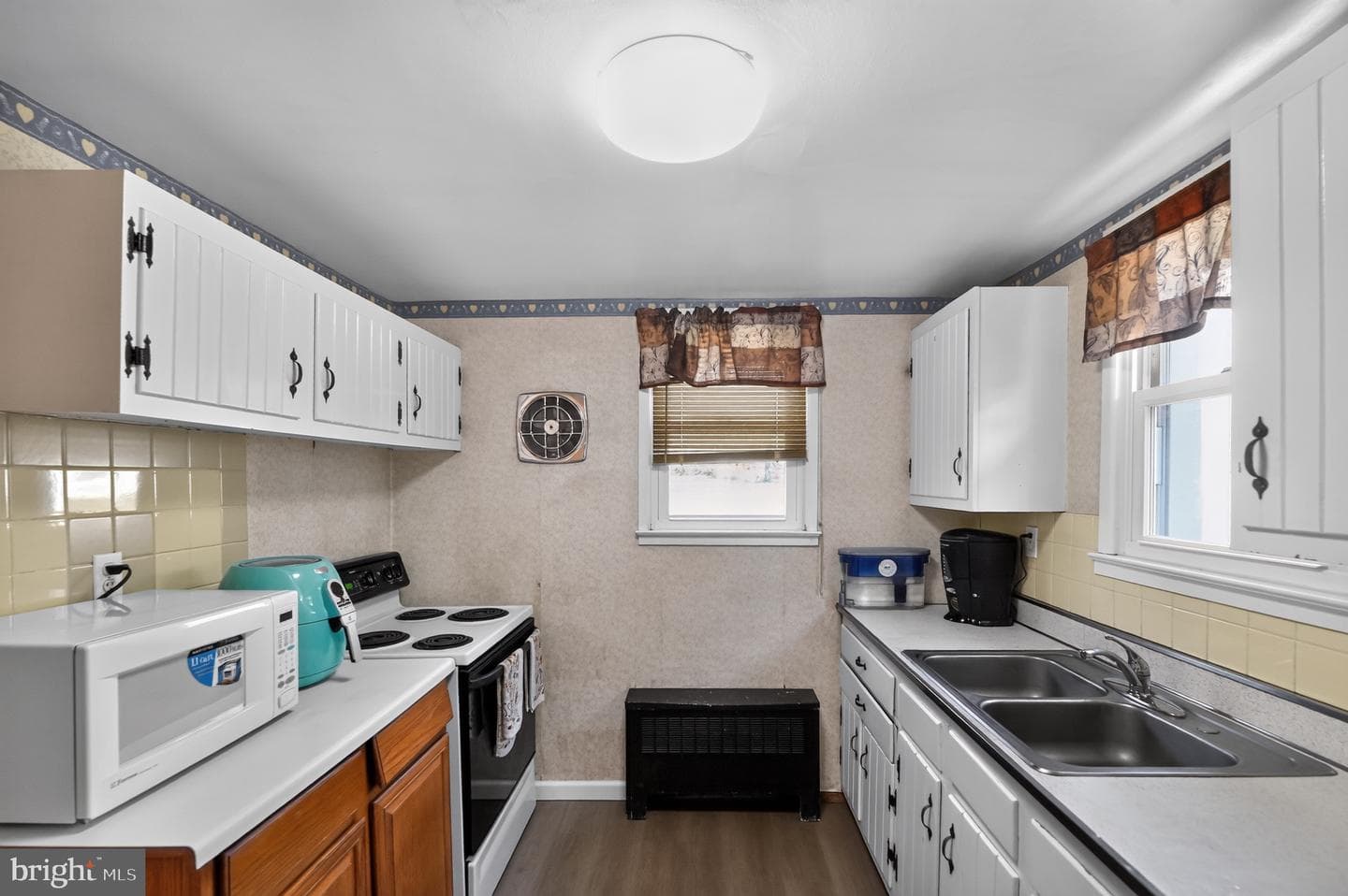 9300 Baker Street photo 5