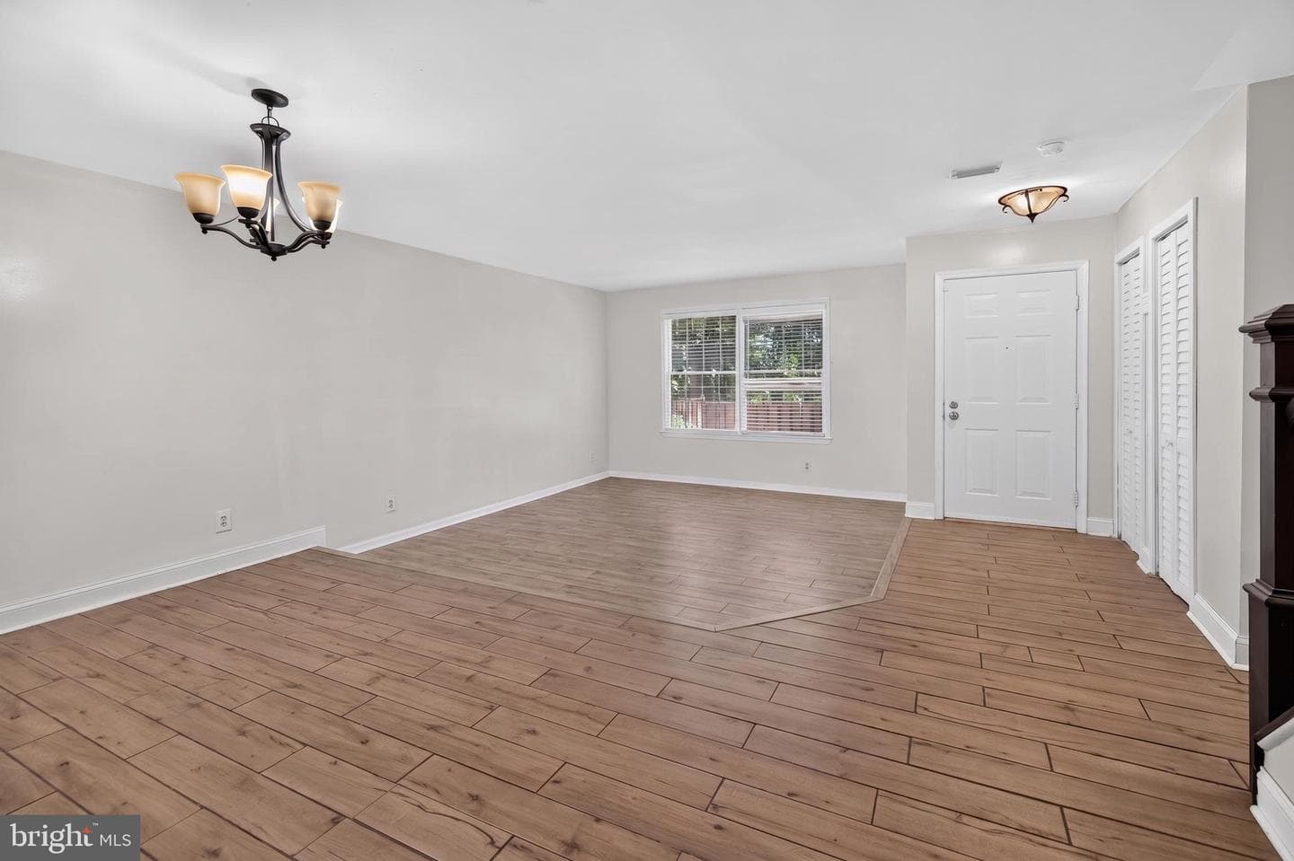 12585 Kempston Lane photo 8