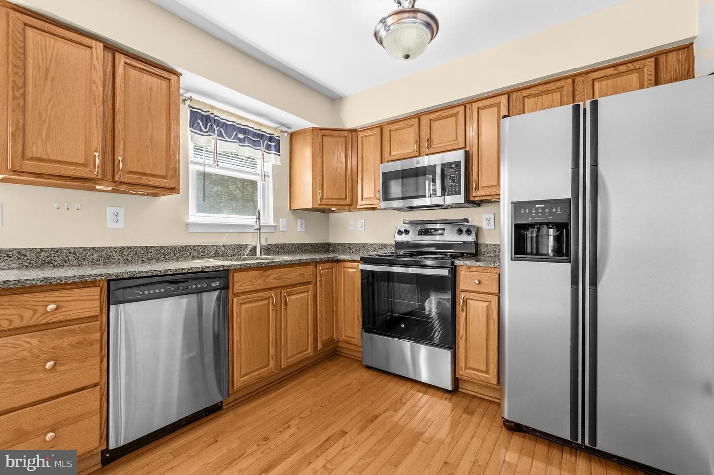 15203 Valley Stream Drive photo 10