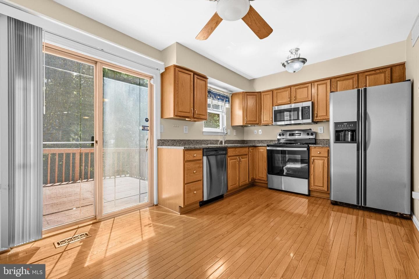 15203 Valley Stream Drive photo 11