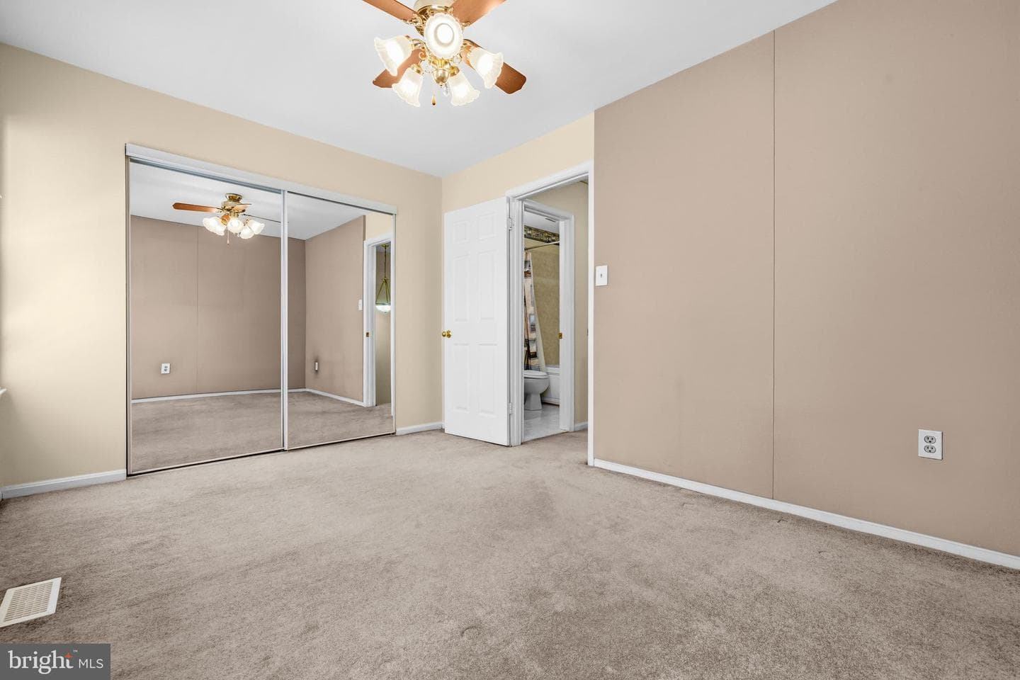 15203 Valley Stream Drive photo 21