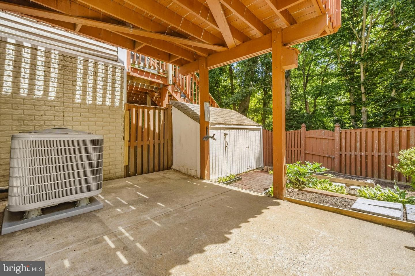 15203 Valley Stream Drive photo 27