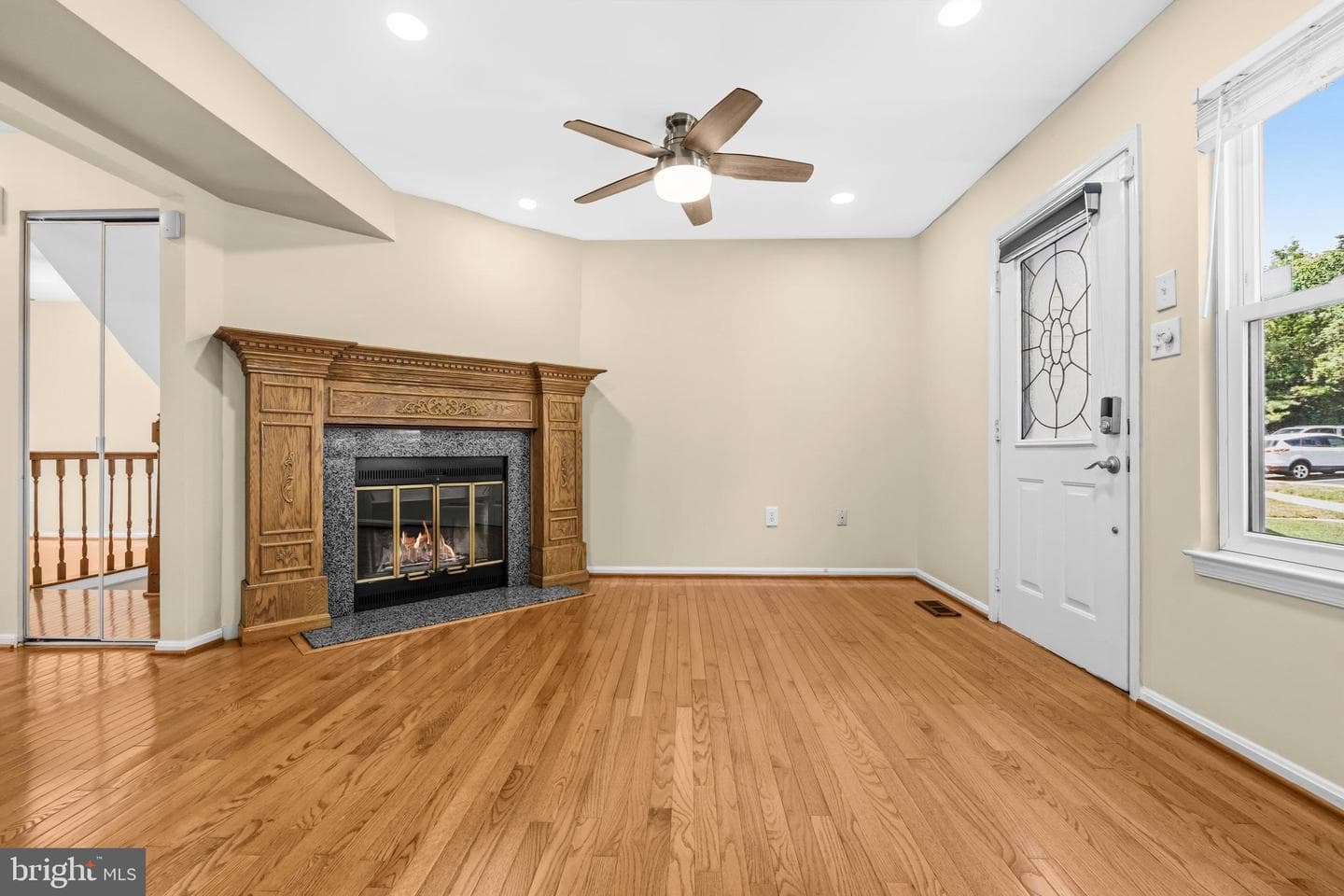 15203 Valley Stream Drive photo 5