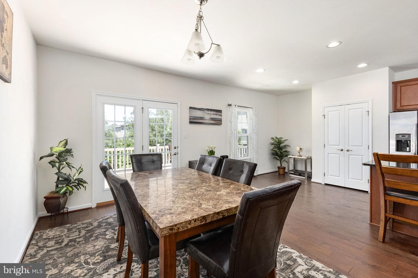 7030 Darbey Knoll Drive photo 9