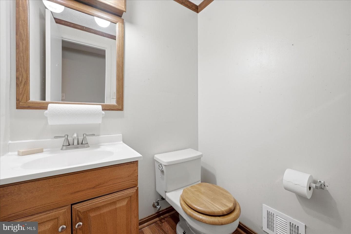 15923 Dolphin Drive photo 14