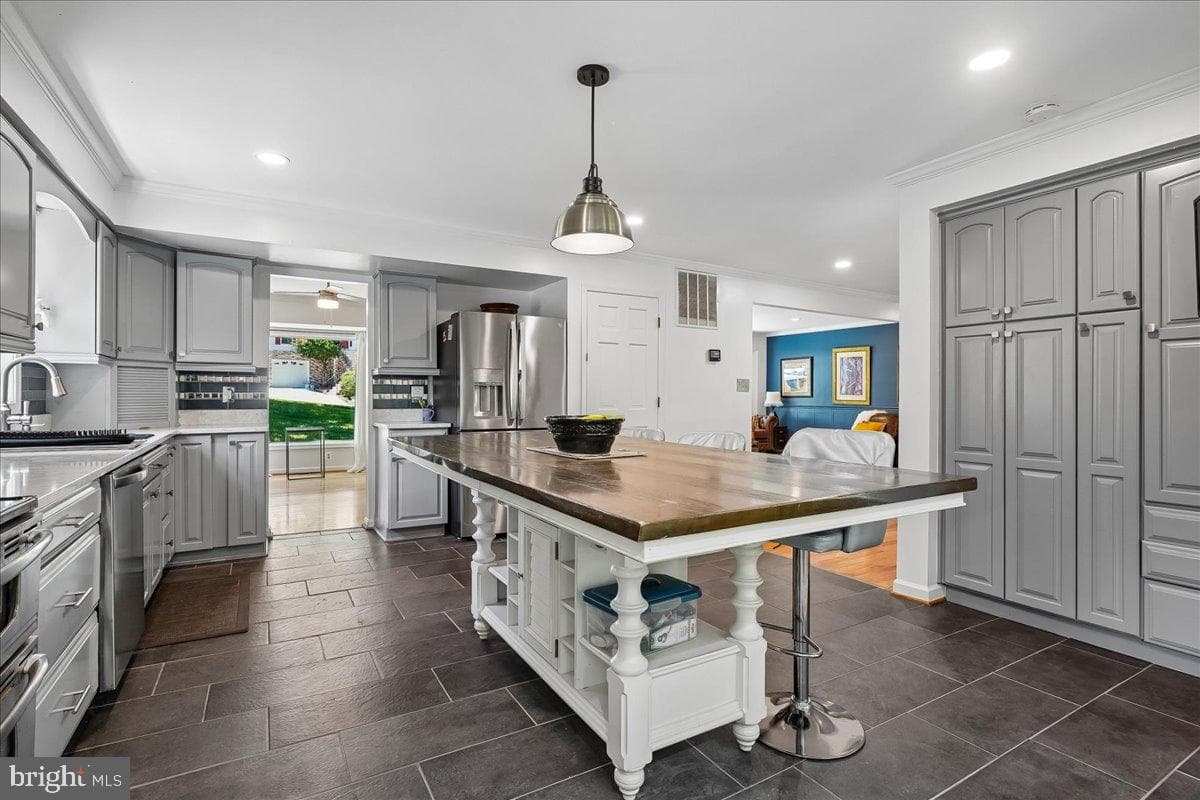 16065 Deer Park Drive photo 17