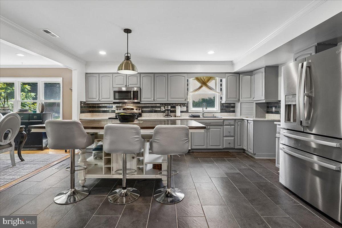 16065 Deer Park Drive photo 18