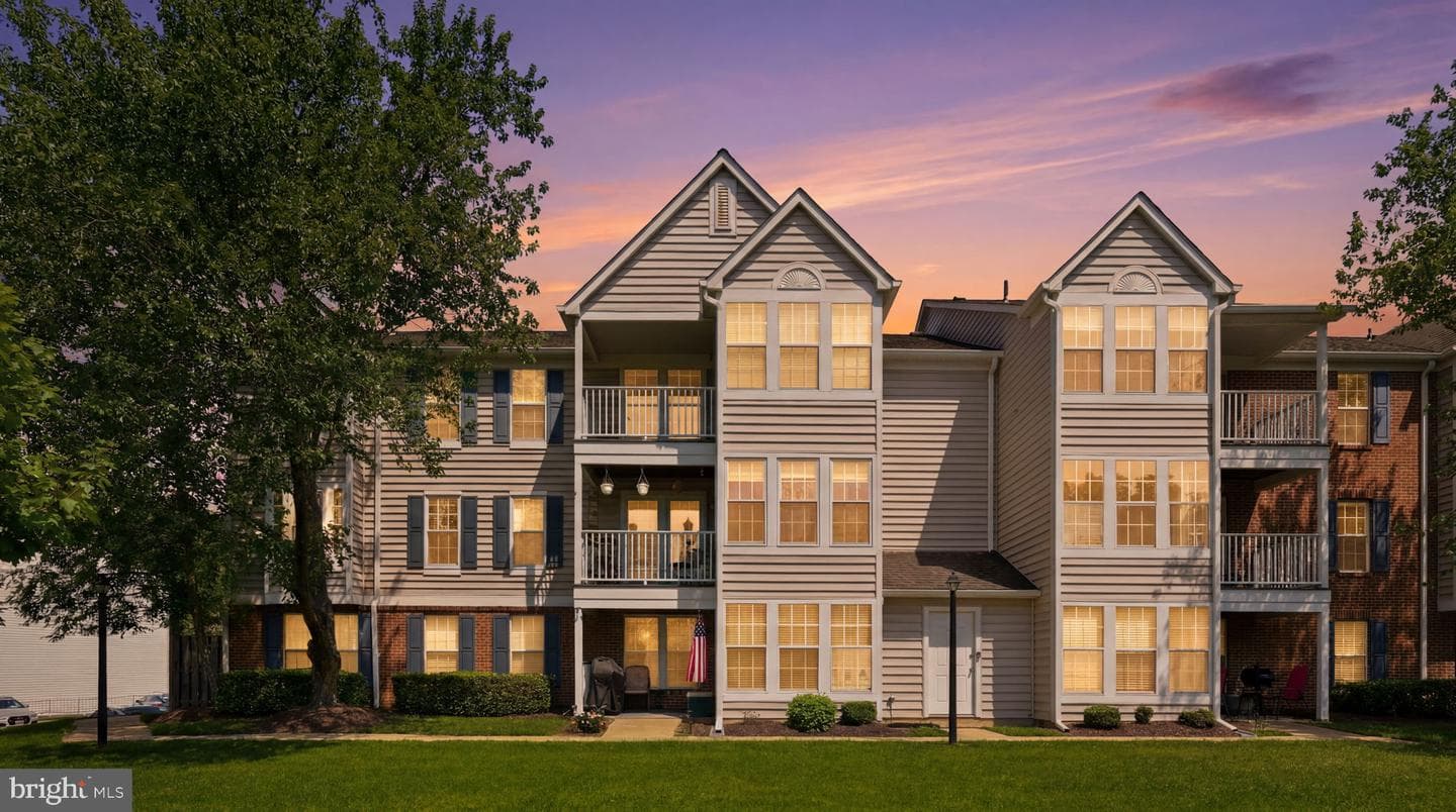 3560 Sherbrooke Circle #302, Woodbridge