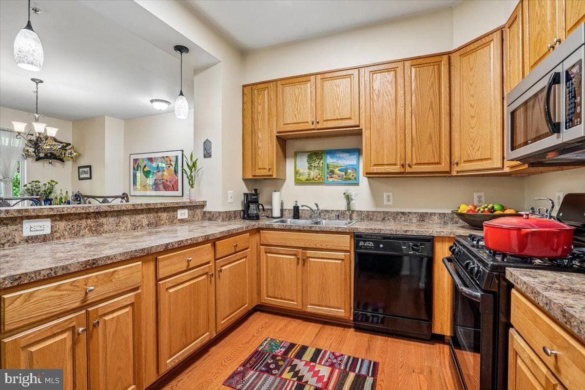 13806 Breezy Ridge Way photo 15