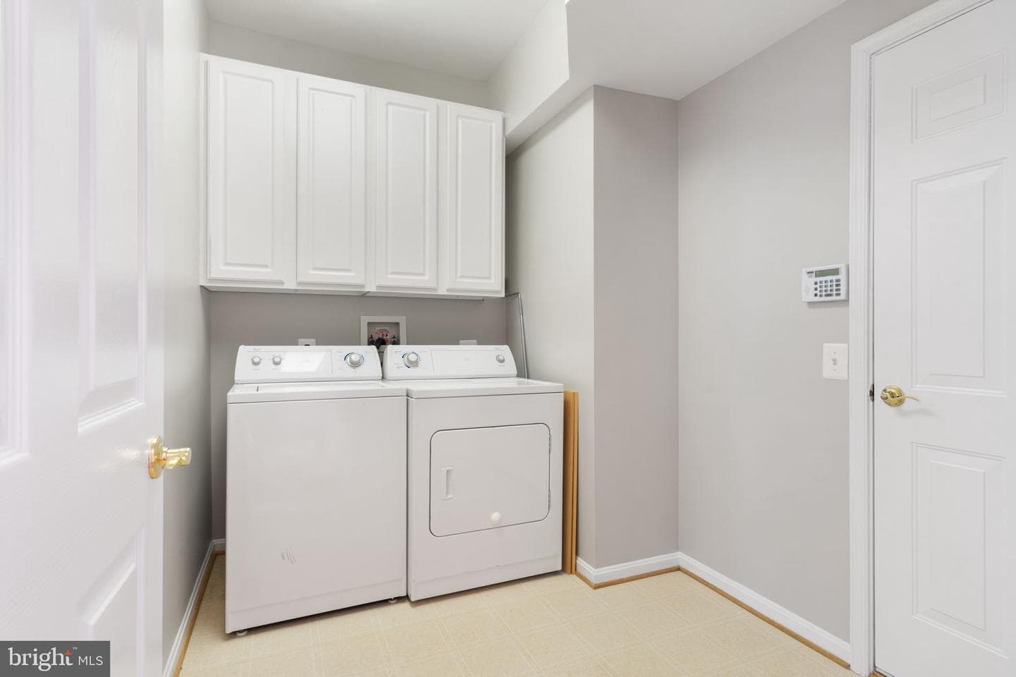 17633 Four Seasons Drive photo 32