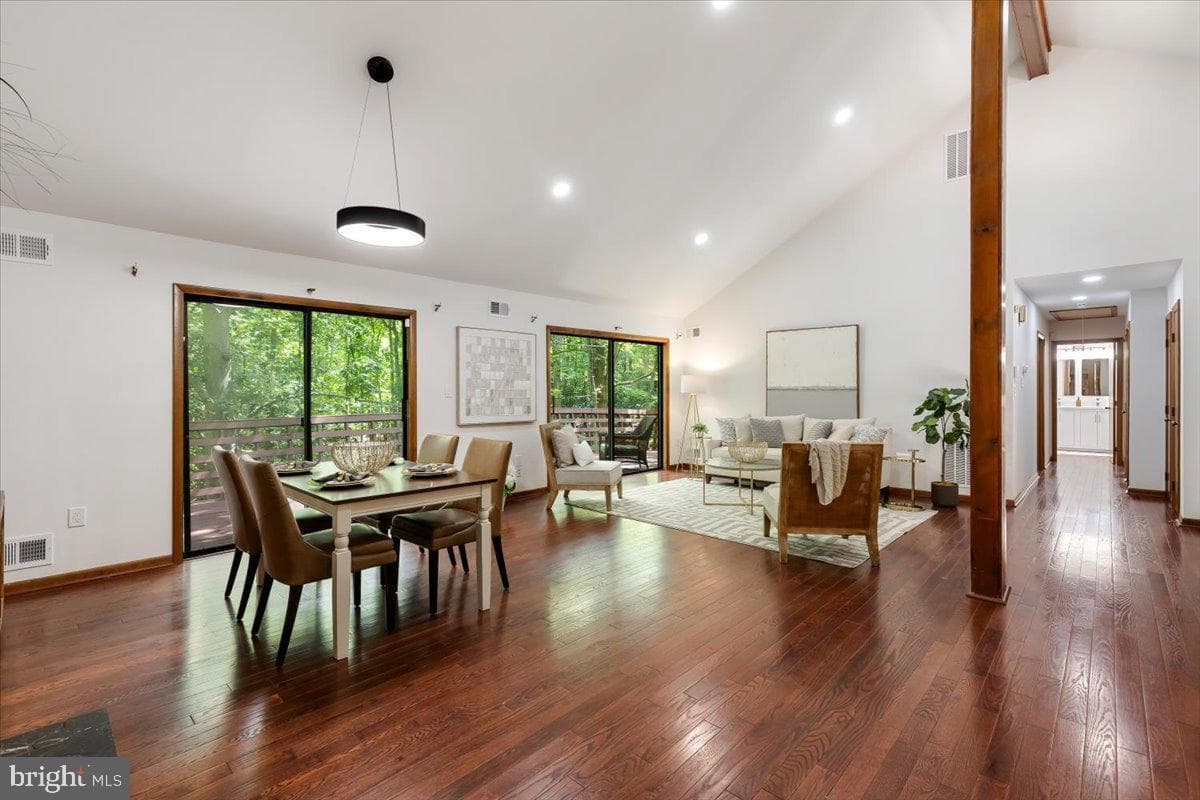 12212 Woodlark Court photo 13