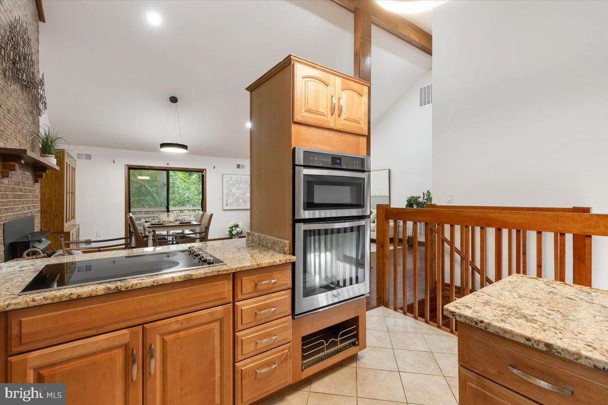 12212 Woodlark Court photo 18
