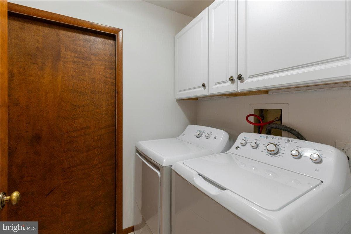 12212 Woodlark Court photo 38
