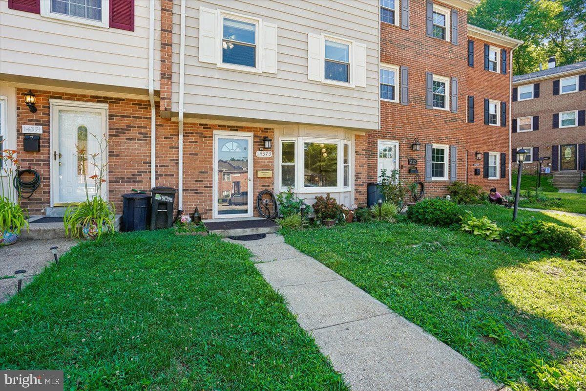 14373 Berkshire Drive, Woodbridge