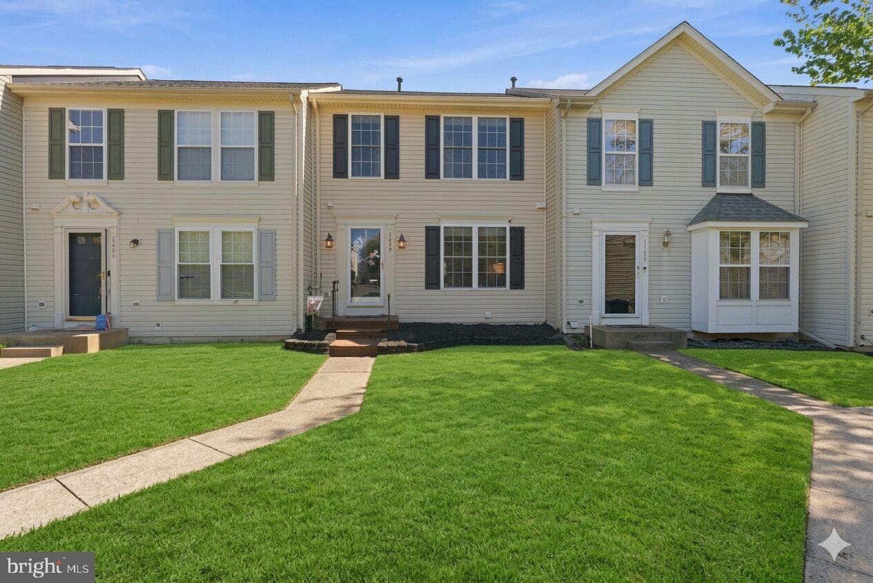 17455 Kagera Drive, Dumfries