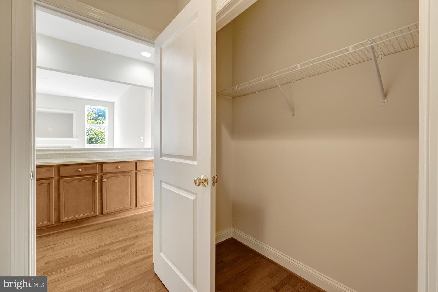 9295 Falling Water Drive photo 23