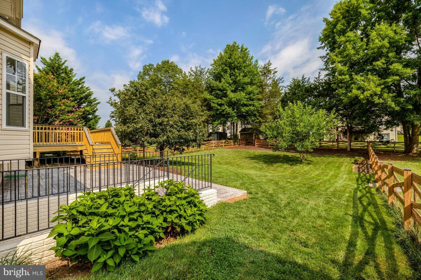 9295 Falling Water Drive photo 7