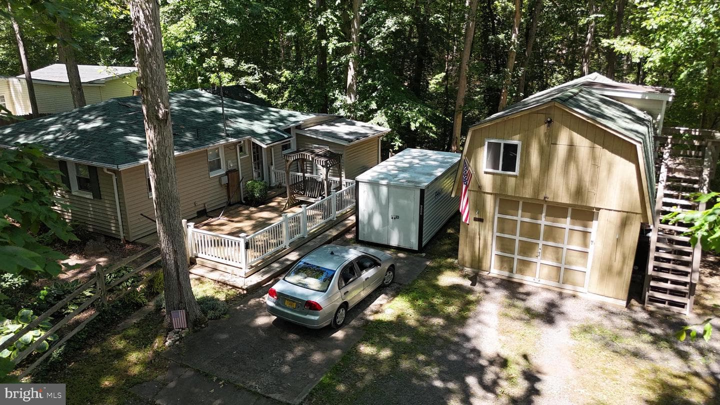 11821 Mandy Lane, Manassas