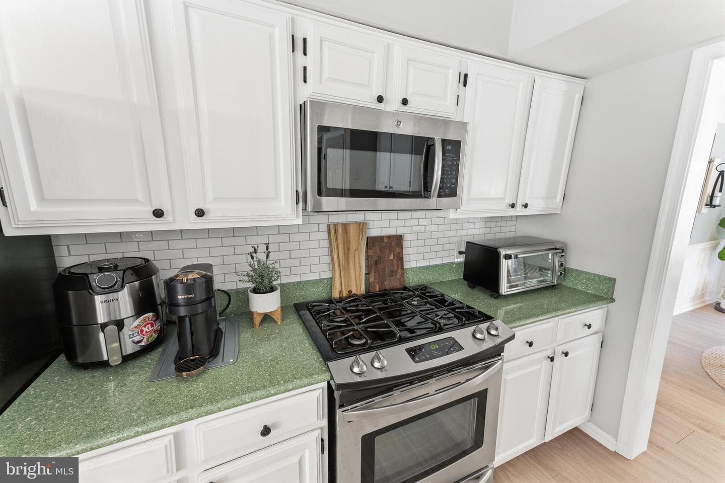 2906 Chevoit Hill Court photo 18