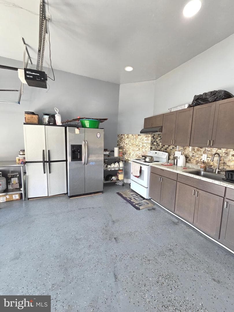 14986 Gossom Manor Place photo 50
