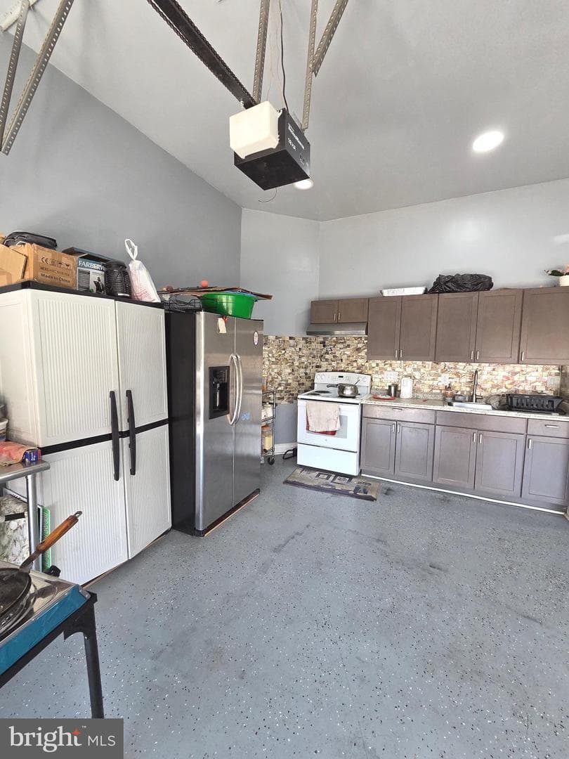 14986 Gossom Manor Place photo 54