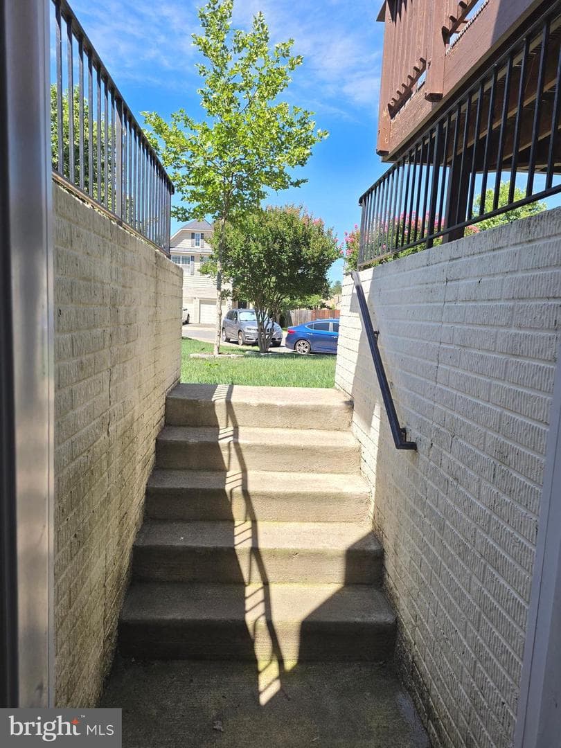14986 Gossom Manor Place photo 59
