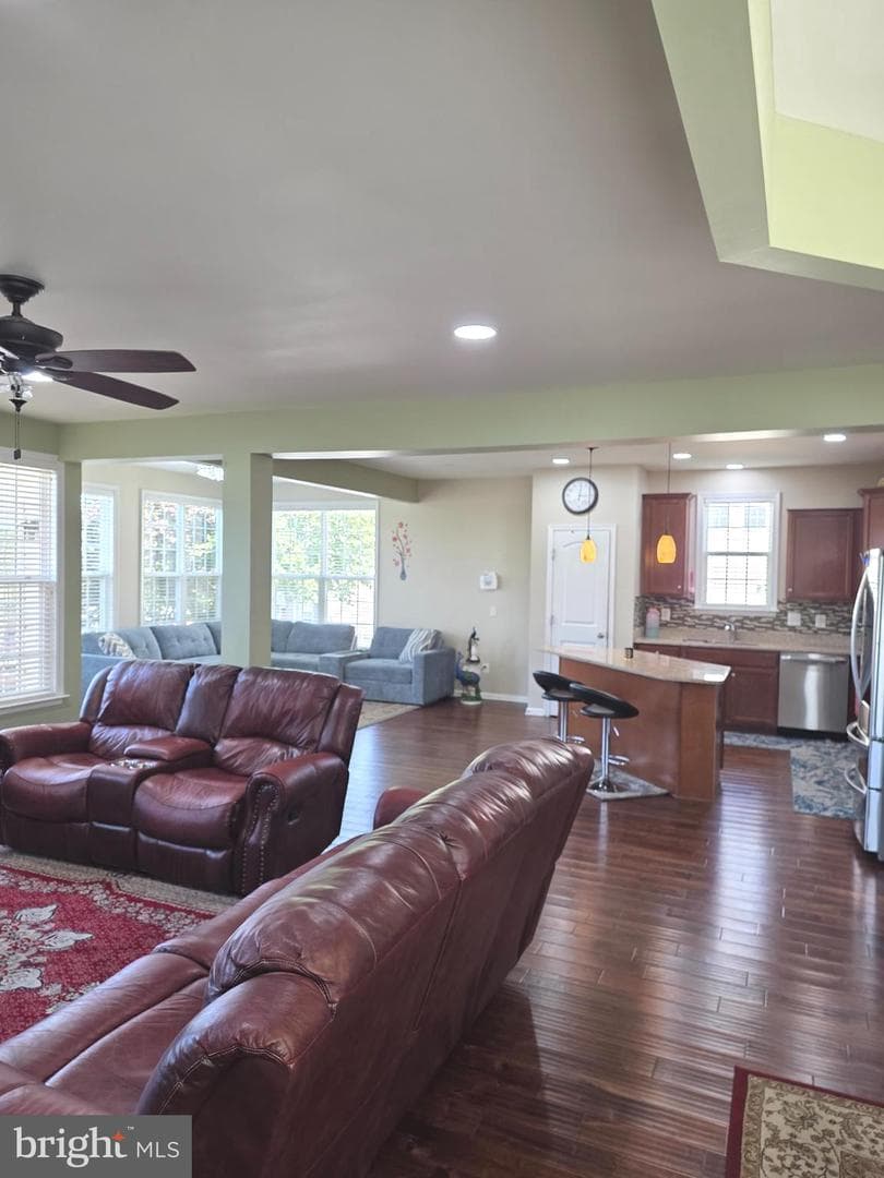 14986 Gossom Manor Place photo 9