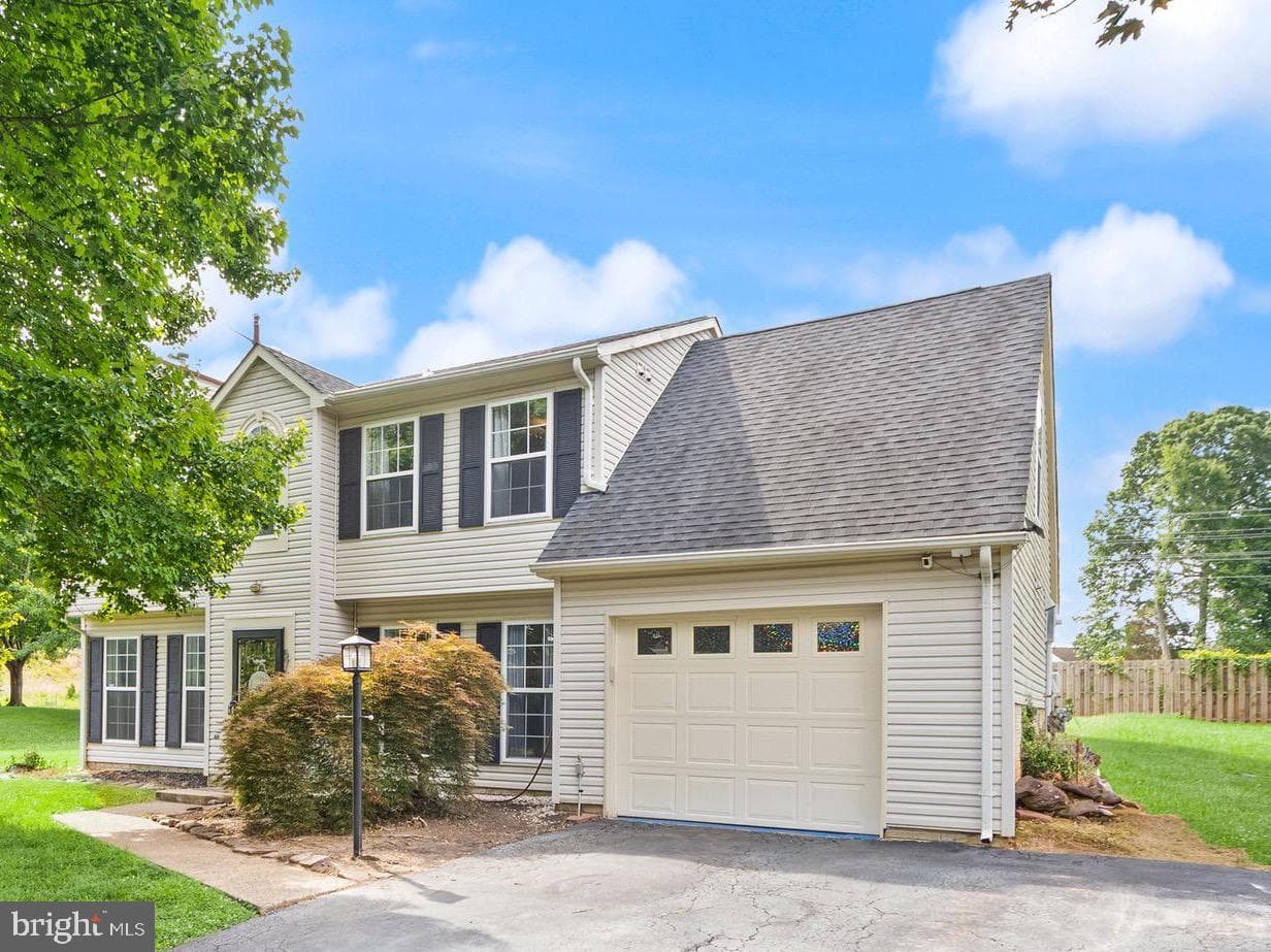 5793 Rockcliff Lane, Woodbridge