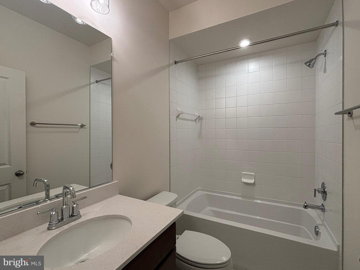 17998 Alicia Avenue photo 20
