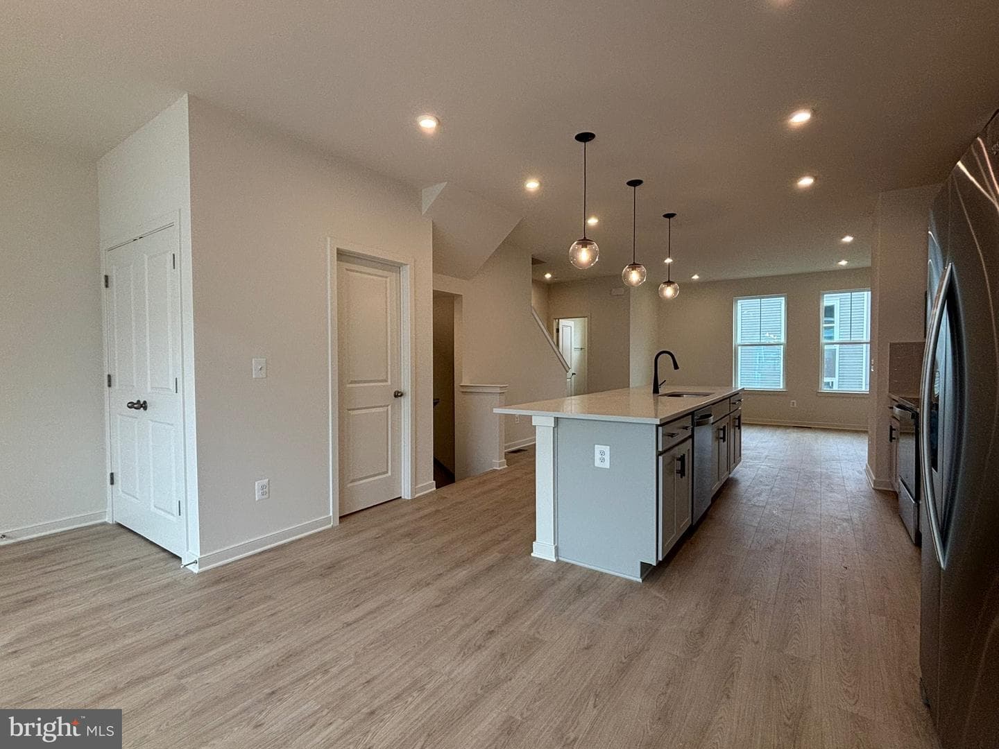 17998 Alicia Avenue photo 9