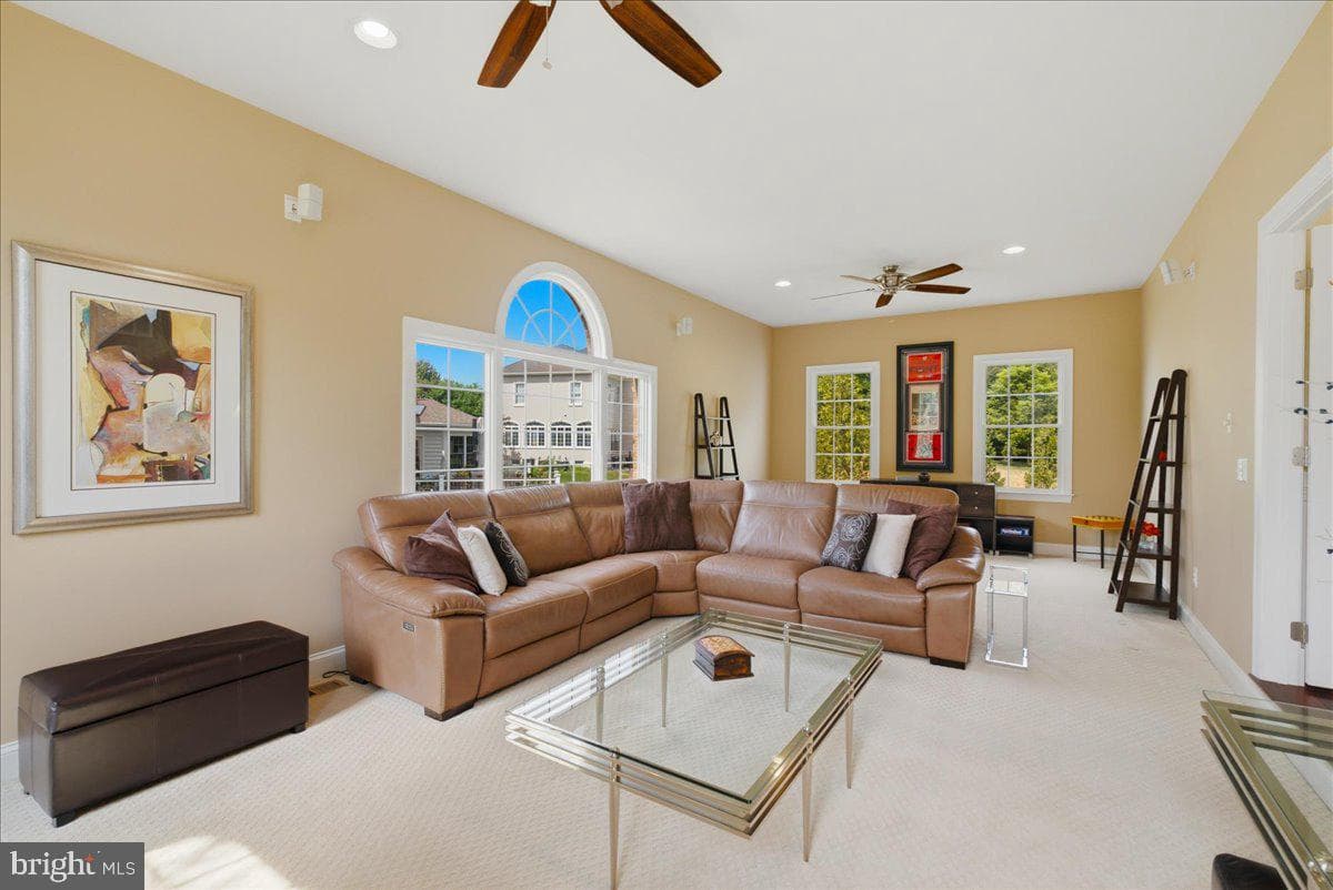 5808 Malvern Hill Court photo 16