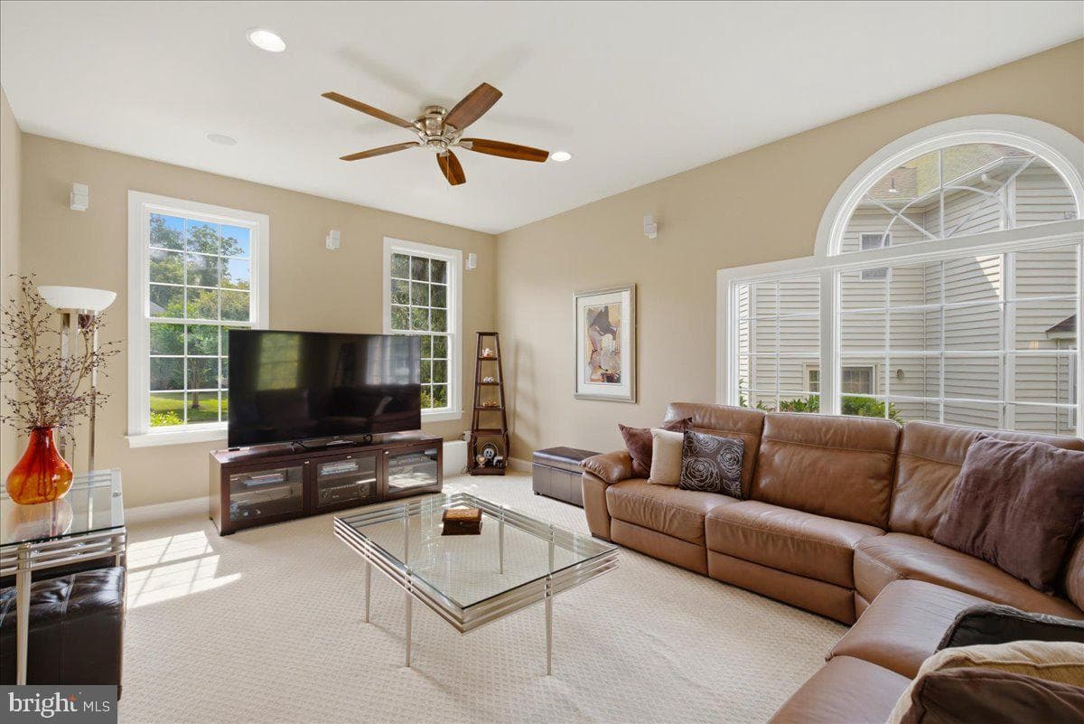 5808 Malvern Hill Court photo 18