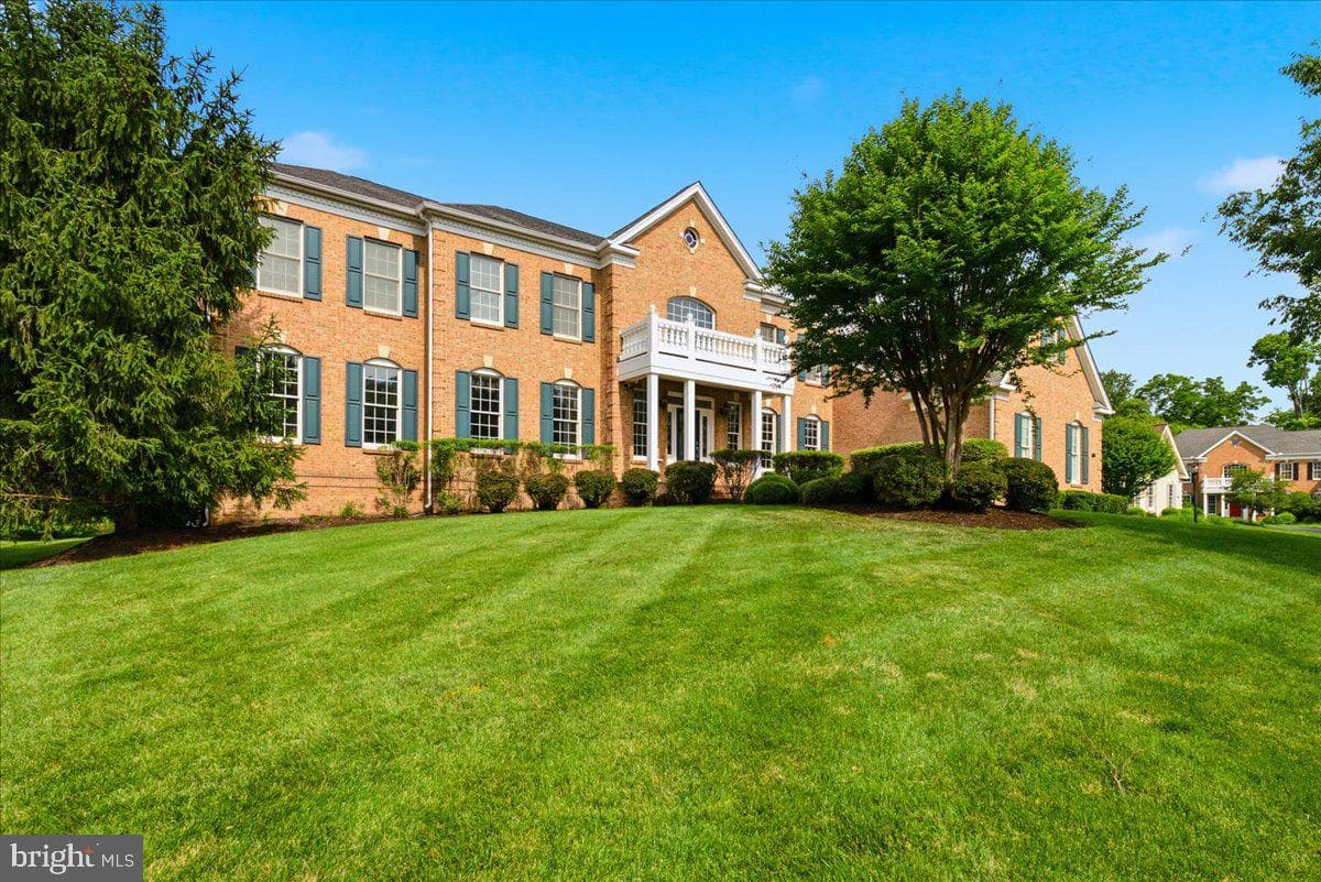 5808 Malvern Hill Court, Haymarket