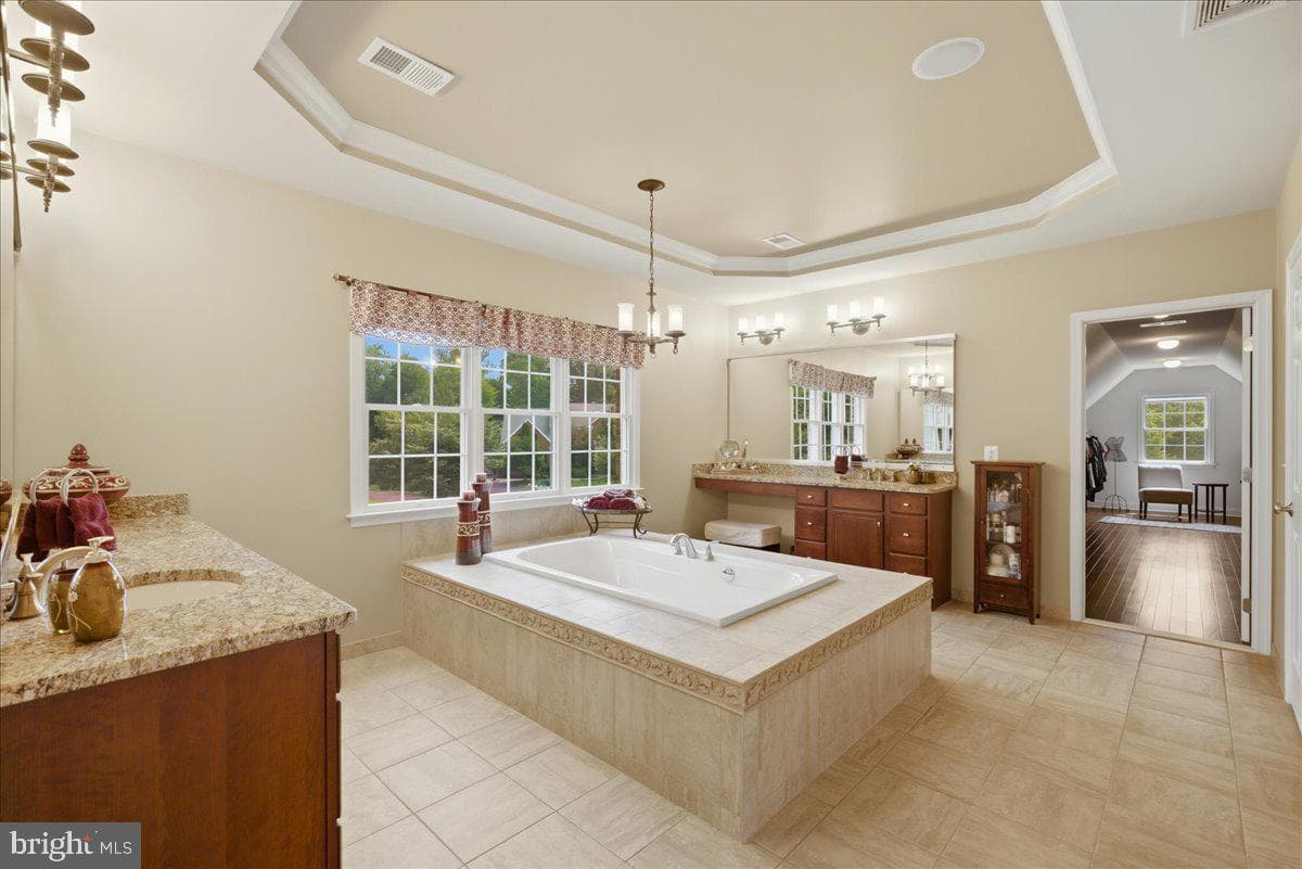 5808 Malvern Hill Court photo 46