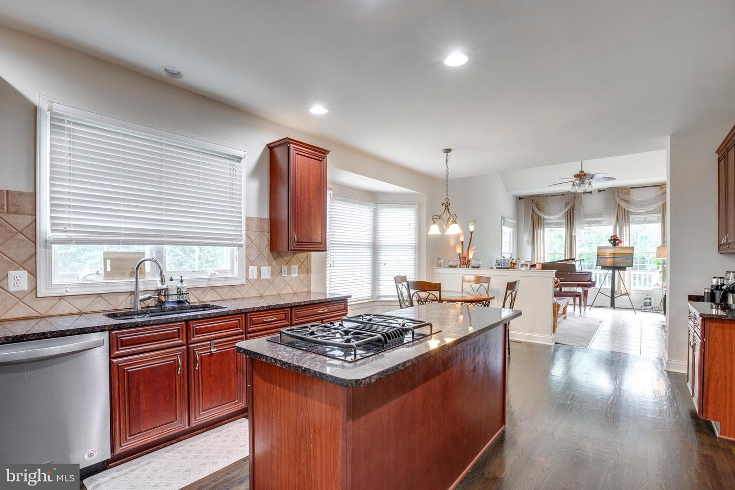 15613 Village Cove Place photo 22