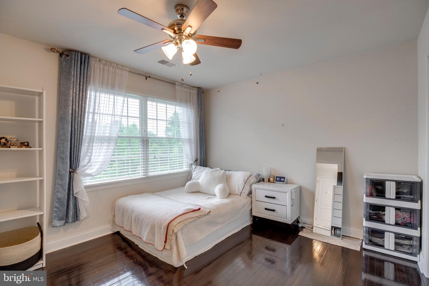 15613 Village Cove Place photo 29