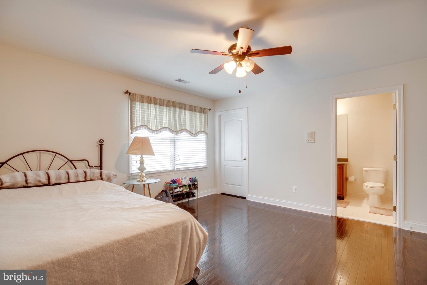 15613 Village Cove Place photo 36
