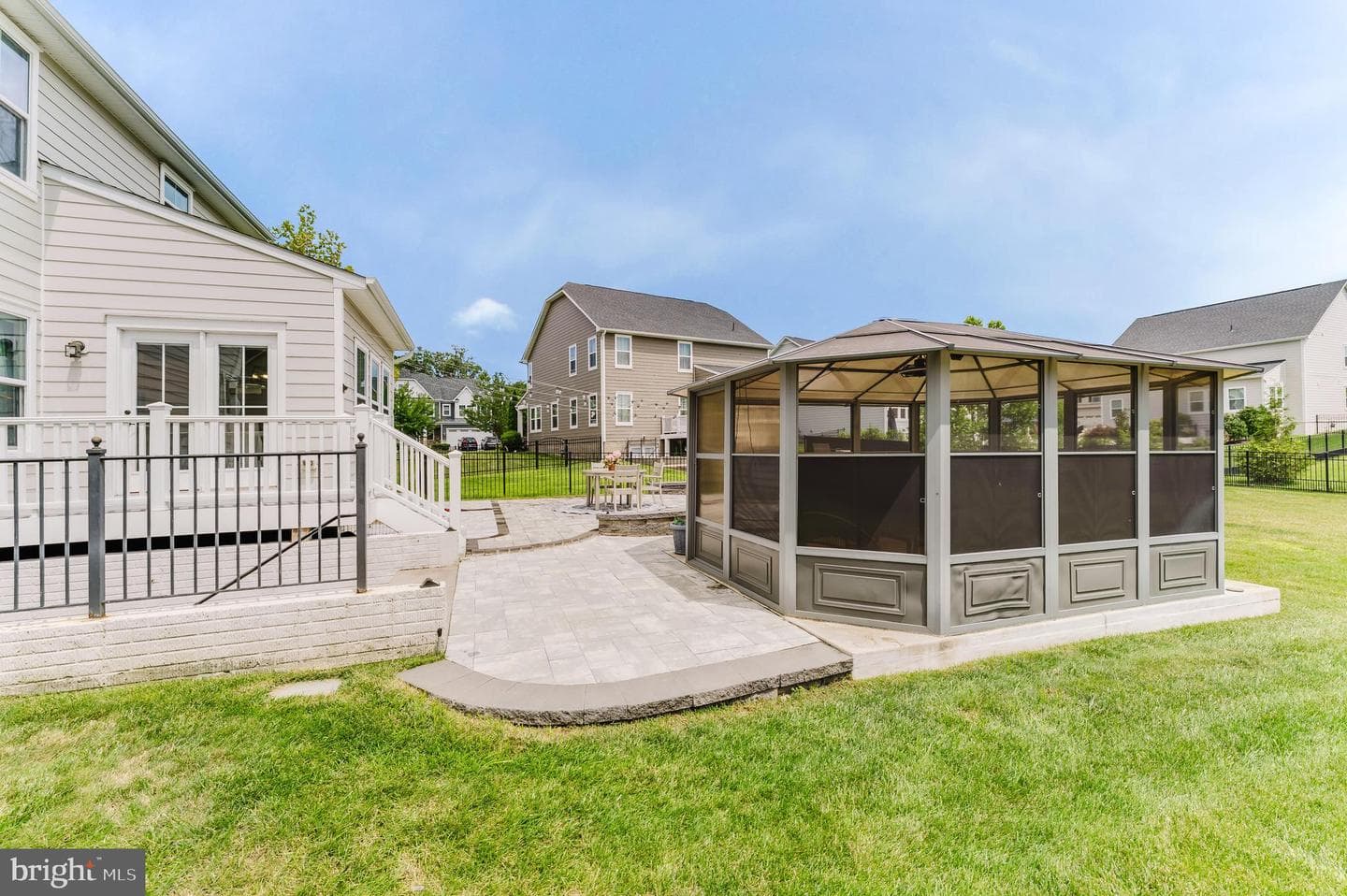 2557 Passionflower Court photo 70