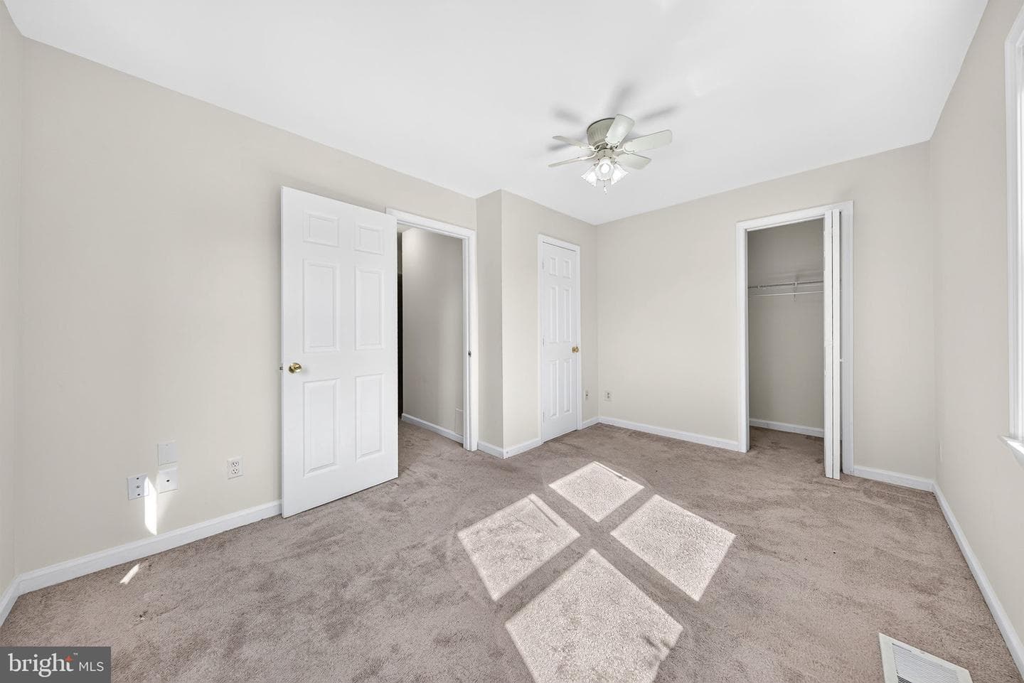 8238 Wycliffe Court photo 32